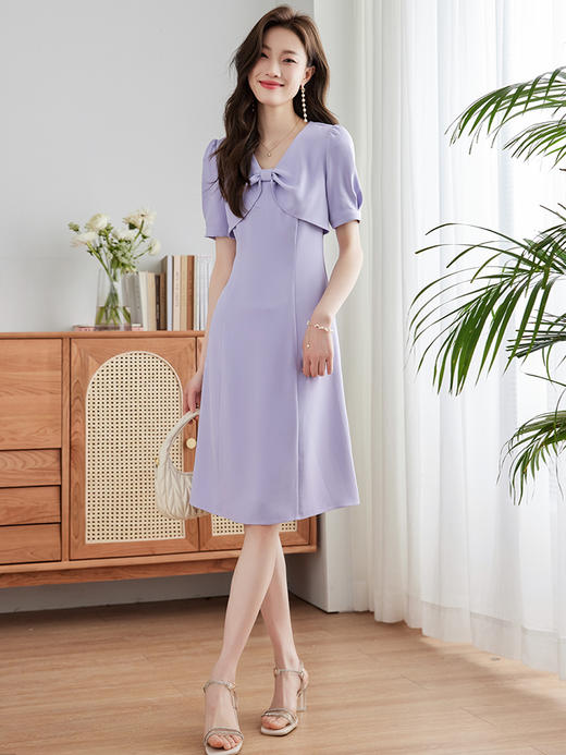 【专属特价】熙世界蝴蝶结V领连衣裙女设计感小众温柔气质优雅泡泡袖夏季裙子 商品图2