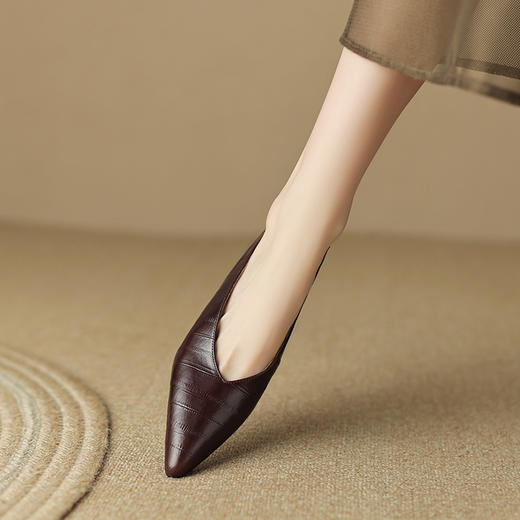 法式优雅，尖头头层牛皮中跟后空凉鞋SSS-S5200 商品图8