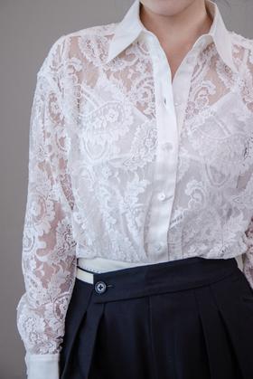 珠光蕾丝衬衫