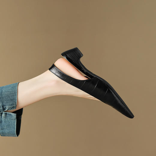 法式优雅，尖头头层牛皮中跟后空凉鞋SSS-S5200 商品图6