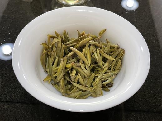 2023 极枞银针 天工·初芽 （顶端初芽白毫银针） 60来岁荒野老树  50克/500克 商品图11