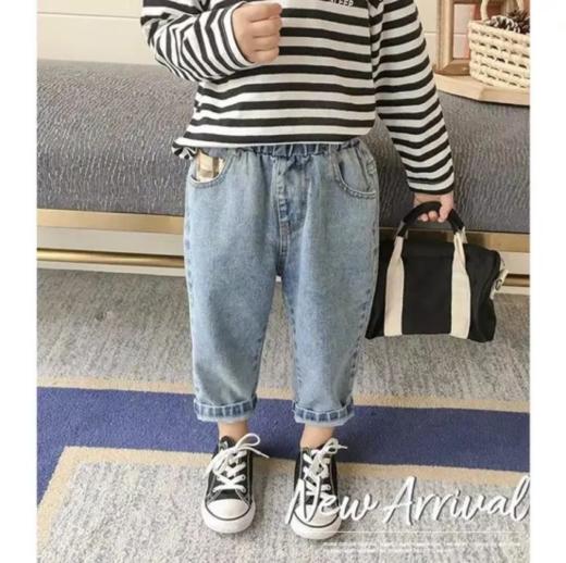 马克珍妮同款儿童牛仔裤！！准备了四款牛仔裤~男宝女宝都可以穿！无论是日常去幼儿园还是放假小区玩搭配都非常不错❗ 商品图5