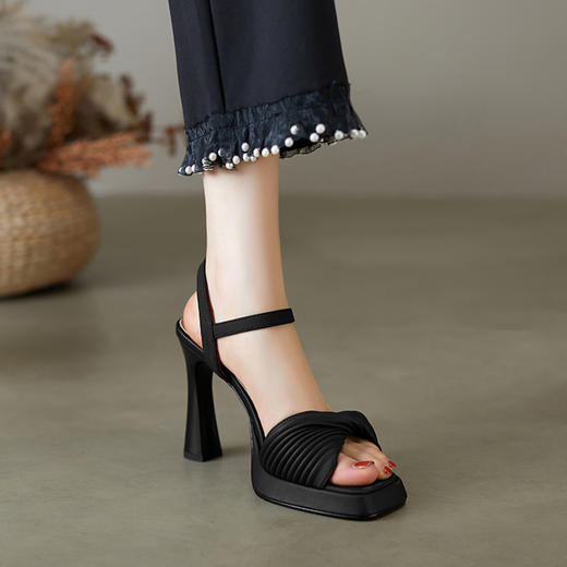优雅百搭，平头纯色防水台高跟凉鞋NWS-N9322 商品图11