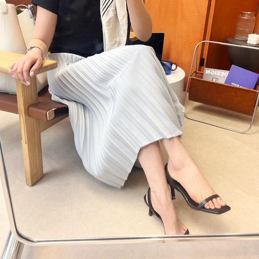 25特价 2304215   不规则百褶裙 商品图1