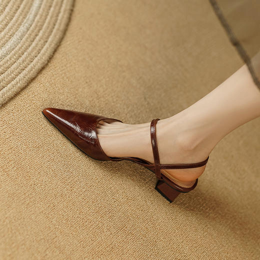 优雅法式，尖头真皮中跟凉鞋LCC-C9134 商品图3