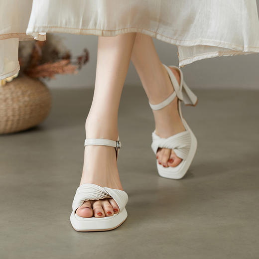 优雅百搭，平头纯色防水台高跟凉鞋NWS-N9322 商品图5
