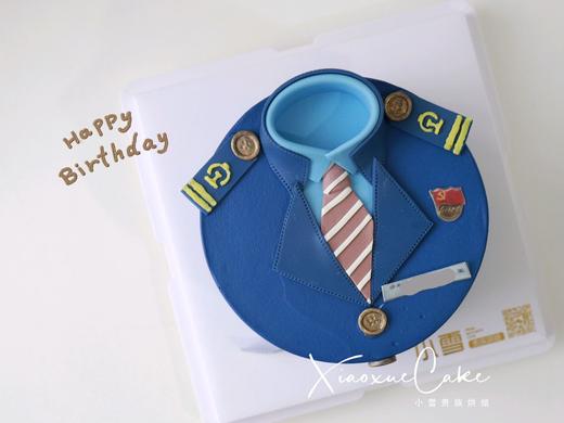 制服|翻糖定制蛋糕（提前3天以上预定，细节都可更改，请咨询客服预订） 商品图0