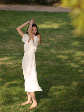 HeyDress法式V领连衣裙女夏季复古收腰开叉垂感白色气质初恋裙子