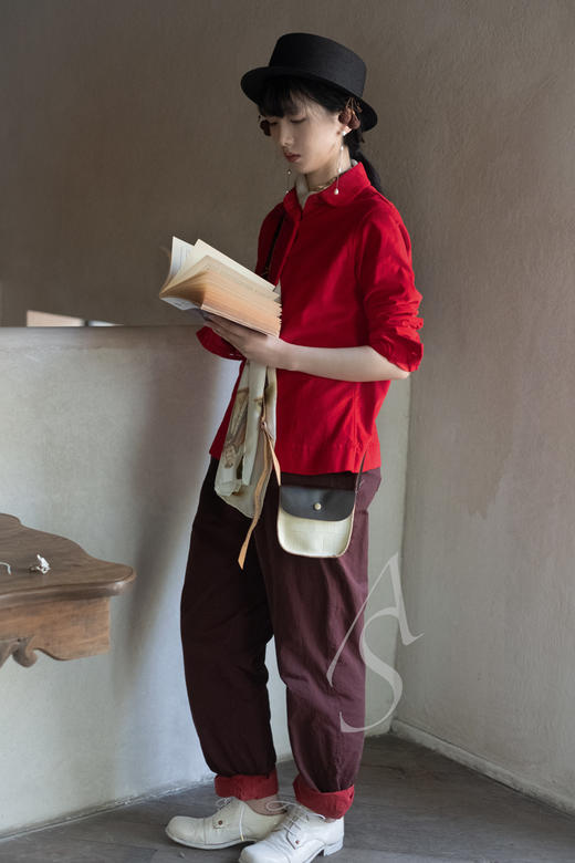 Paul Harnden  米咖拼色坚果斜挎小包 商品图1