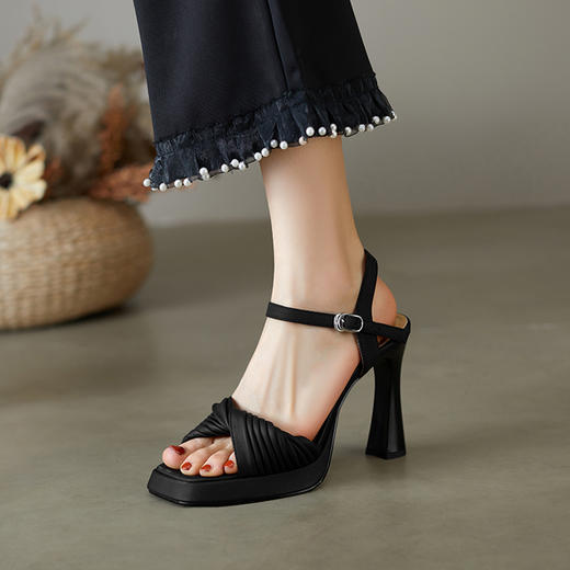 优雅百搭，平头纯色防水台高跟凉鞋NWS-N9322 商品图10