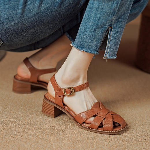 粗跟圆头凉鞋，时尚包头后空中跟女鞋YT-808-2 商品图0