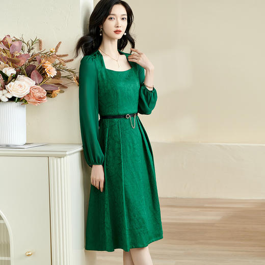 剩S/M/XL/L 米思阳2026春季新款复古优雅提花方领大摆裙子质感长袖连衣裙0015 商品图0