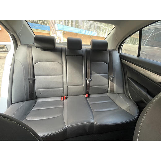 吉利 帝豪 领军版 1.5L CVT豪华型 国VI【长租-北京】 商品图5