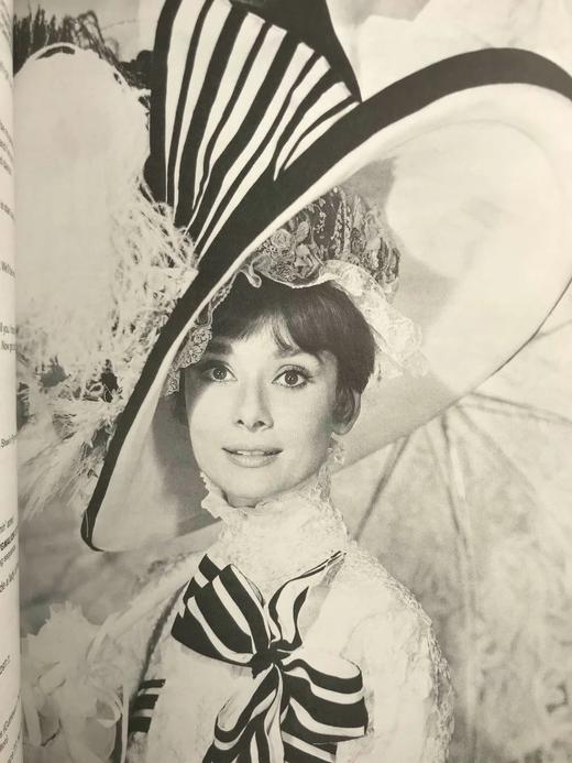 卡塞尔电影引语集 约百幅插图 精装16开 商品图6