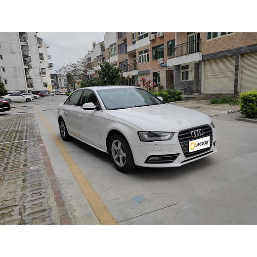 奥迪 A4L 35 TFSI 自动标准型【长租-深圳】 商品图1