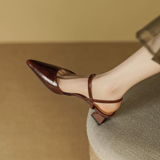 优雅法式，尖头真皮中跟凉鞋LCC-C9134 商品图7