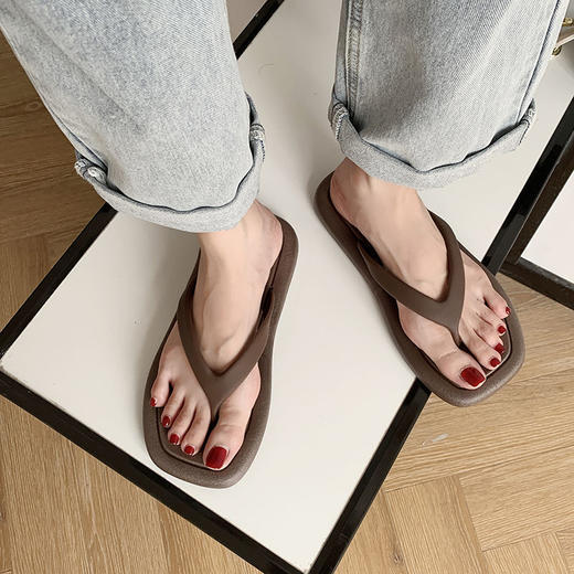 【ins百搭！超美腻~人字拖鞋】女外穿新款方头百搭凉拖挑战时尚潮流，人字拖鞋女防滑ins潮时尚外穿，仙女夹趾夏季厚底凉鞋，网红海边沙滩凉拖鞋夏日必备-SH 商品图7