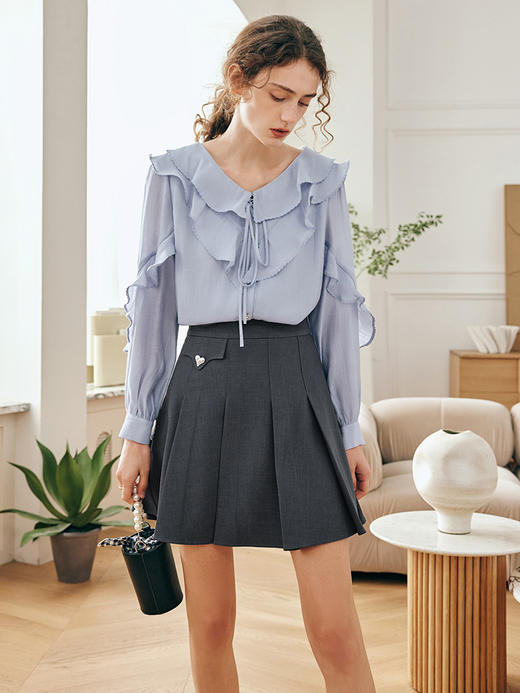 OLrain欧芮儿法式纯色蕾丝雪纺衫女春季2023年新款荷叶边V领小衫 商品图2