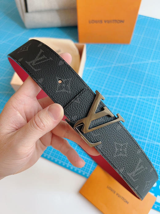 LOUIS VITTON M0601 商品图4