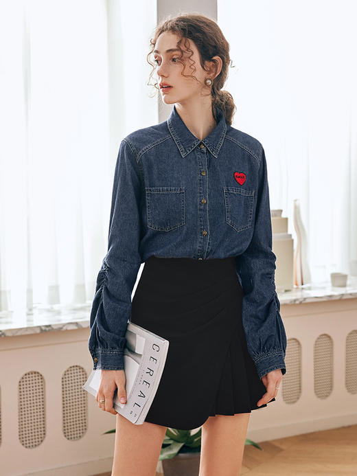 OLrain欧芮儿法式POLO领牛仔衬衫女早春2023新款宽松爱心刺绣衬衣 商品图3