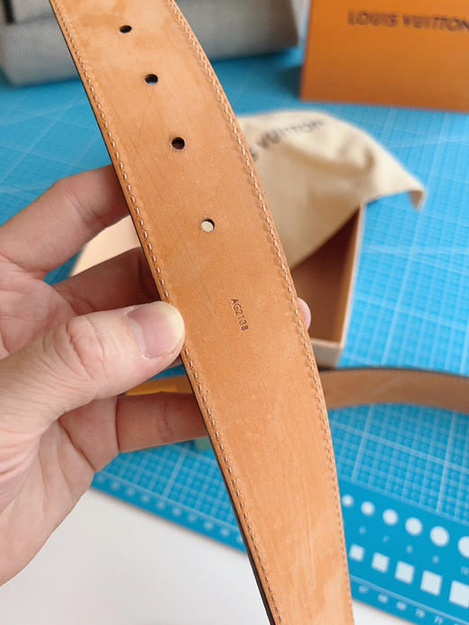 LOUIS VITTON M9608 商品图3