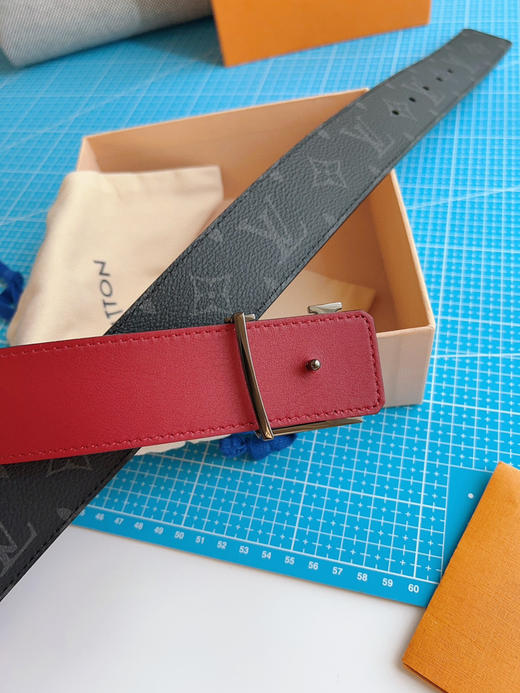 LOUIS VITTON M0601 商品图6