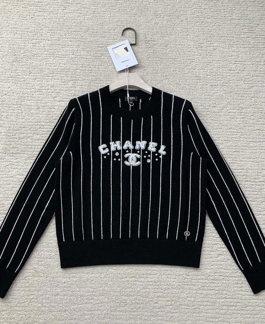 圆领针织衫。开衫。吊带背心。半裙。 商品图7