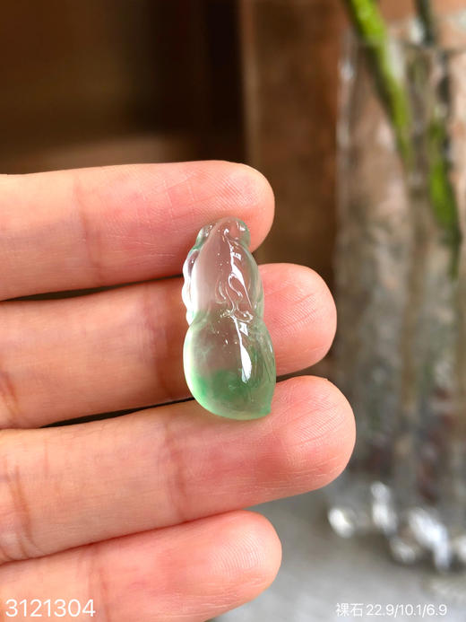 3121304，玻璃飘翠花生裸石。具体价格微信咨询 商品图3