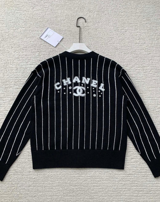 圆领针织衫。开衫。吊带背心。半裙。 商品图9