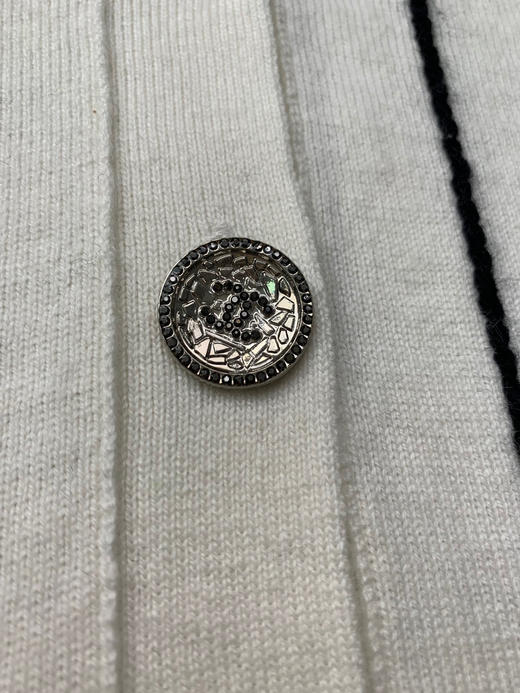 圆领针织衫。开衫。吊带背心。半裙。 商品图6