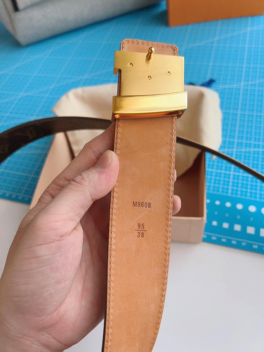 LOUIS VITTON M9608 商品图8