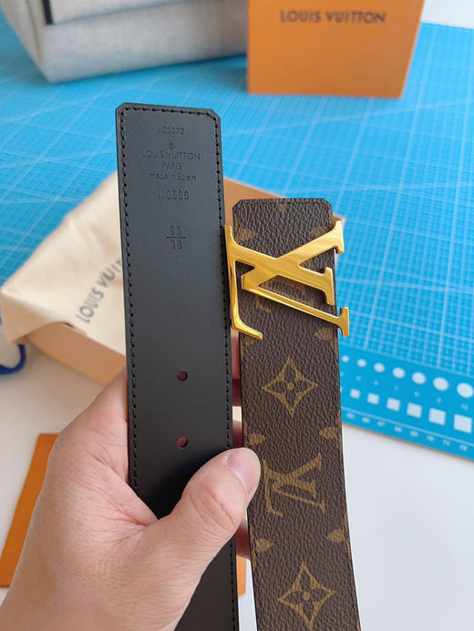 LOUIS VITTON M0566 商品图4