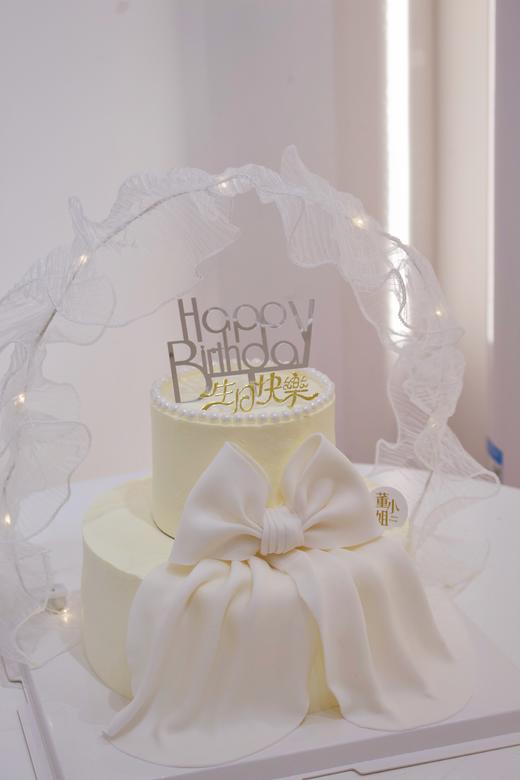 双层蝴蝶结蛋糕 商品图2