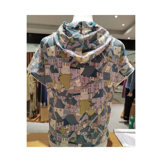 3楼珍贝桑蚕丝印花带帽女衫 商品图1