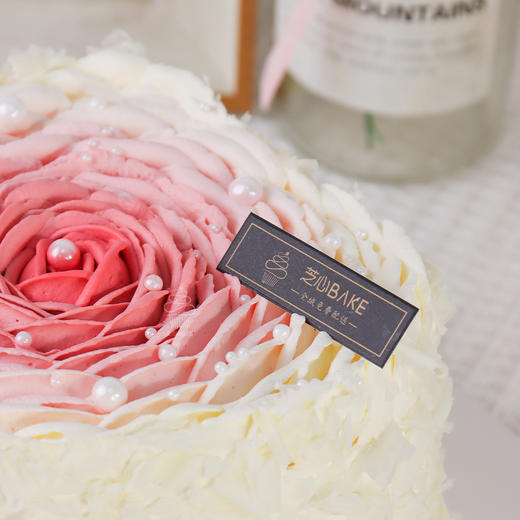 粉愿心动-渐变粉色系爱心女士蛋糕 商品图3