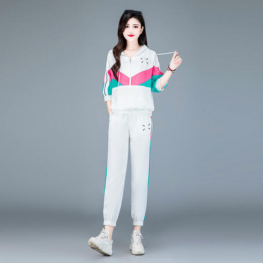 QYM 23332-Y运动服两件套衫+小脚哈伦裤时尚拼色休闲套装 商品图0