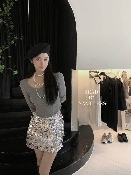 Read Nameless/鱼骨灰色打底衫+钻石半裙（有防走光裤） 商品图11