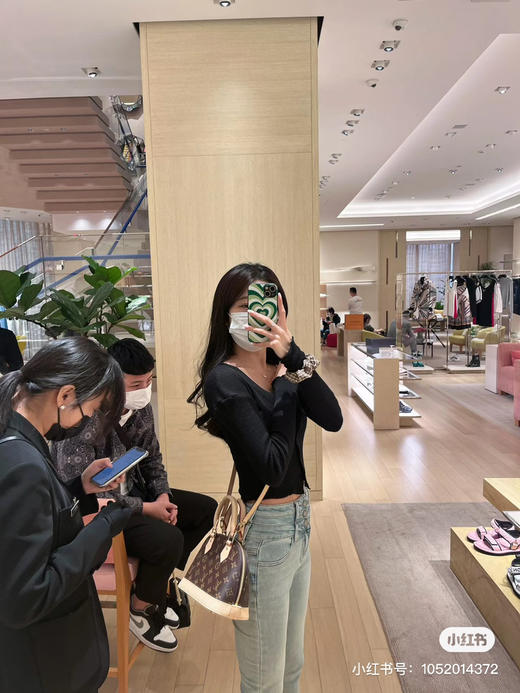 Lv经典贝壳包 商品图8