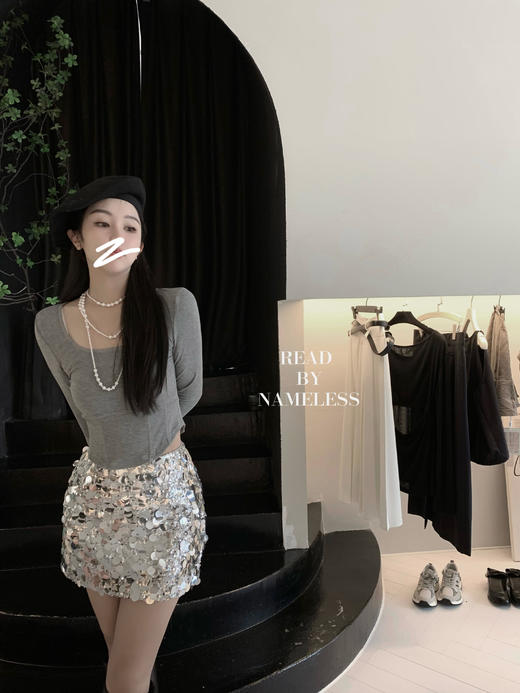 Read Nameless/鱼骨灰色打底衫+钻石半裙（有防走光裤） 商品图6