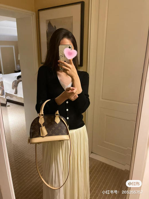 Lv经典贝壳包 商品图0