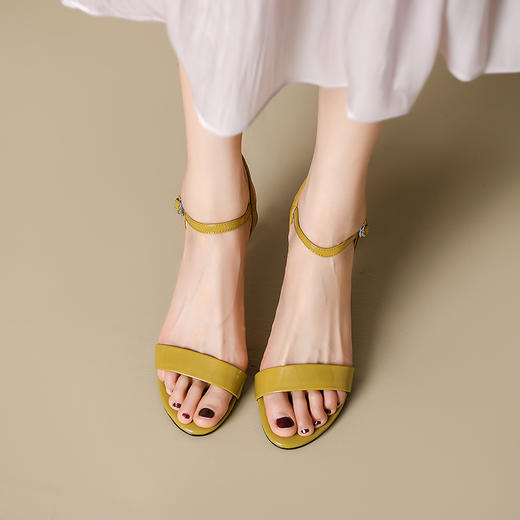 优雅百搭，一字带真皮高跟凉鞋QS-23029 商品图3