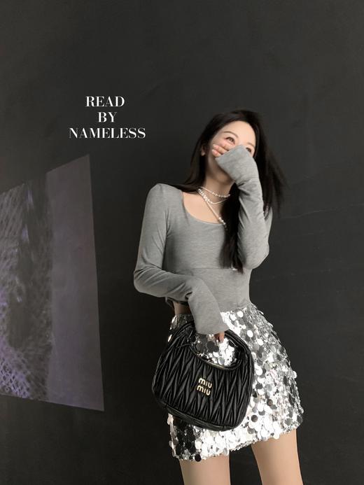 Read Nameless/鱼骨灰色打底衫+钻石半裙（有防走光裤） 商品图1