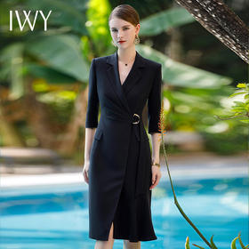 IWY/黑色修身显瘦连衣裙女夏季2023年新款个性小开叉设计西装领裙Q772-b