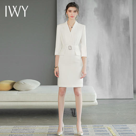 IWY夏新款气质连衣裙女设计感优雅收腰显瘦医美整形职业女裙Q891 商品图3