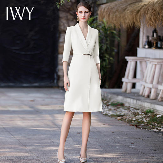 IWY/夏季新款白色高级感西装连衣裙女修身显瘦主持人礼服正装裙子Q0771-W 商品图2
