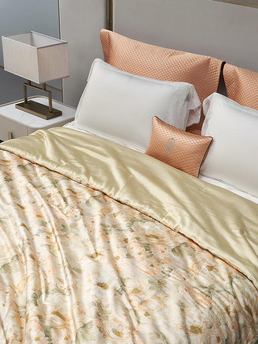 whinny/惠谊 清凉天丝™可水洗空调被 绮境花园 新雪丽纤维夏被 商品图0