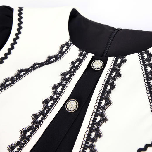 NF883斯尔丽瑟俪2023夏新款装饰绣花撞色显瘦减龄连衣裙 商品图4