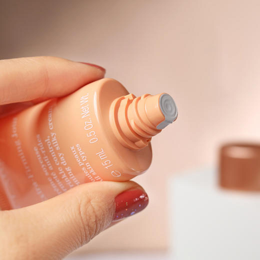 【46元会员福利】娇韵诗焕颜紧塑弹力面霜15ml（中小样） 商品图1