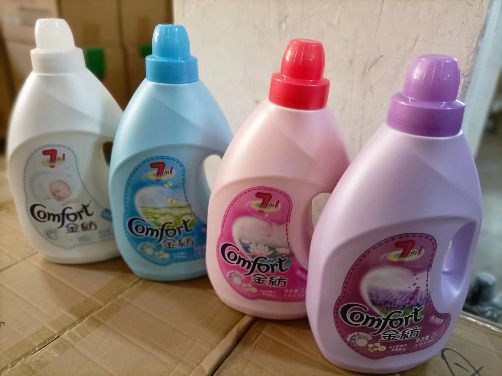 金纺亲亲BB衣物柔顺剂（白色）3L（矮）   4892218021061