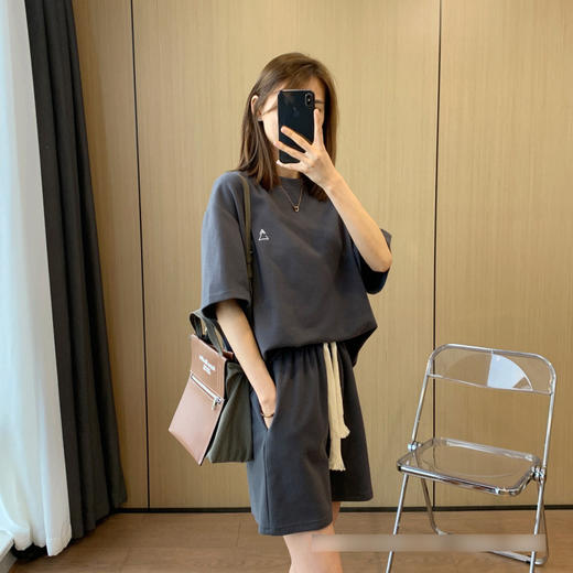 【夏季运动套装】千吉娜Chigina 刺绣运动套装 短袖+短裤 显瘦百搭 宽松版型 舒适时尚 商品图5